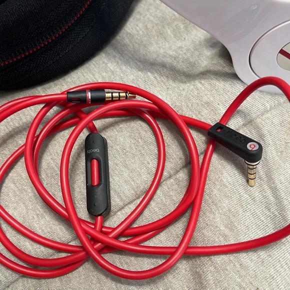 Beats worn 2x - Picture 2 of 4